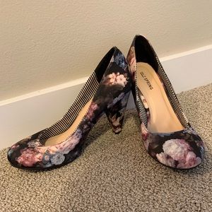 Floral pumps